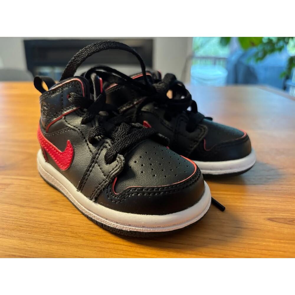 Nike Air Jordan 1 Toddler Baby Sneakers (Size 4C)